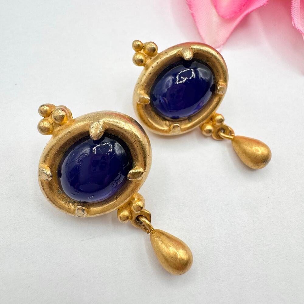 Vintage Liz Claiborne Earrings Gripoix Style Etruscan Revival Matte Gold Tone
